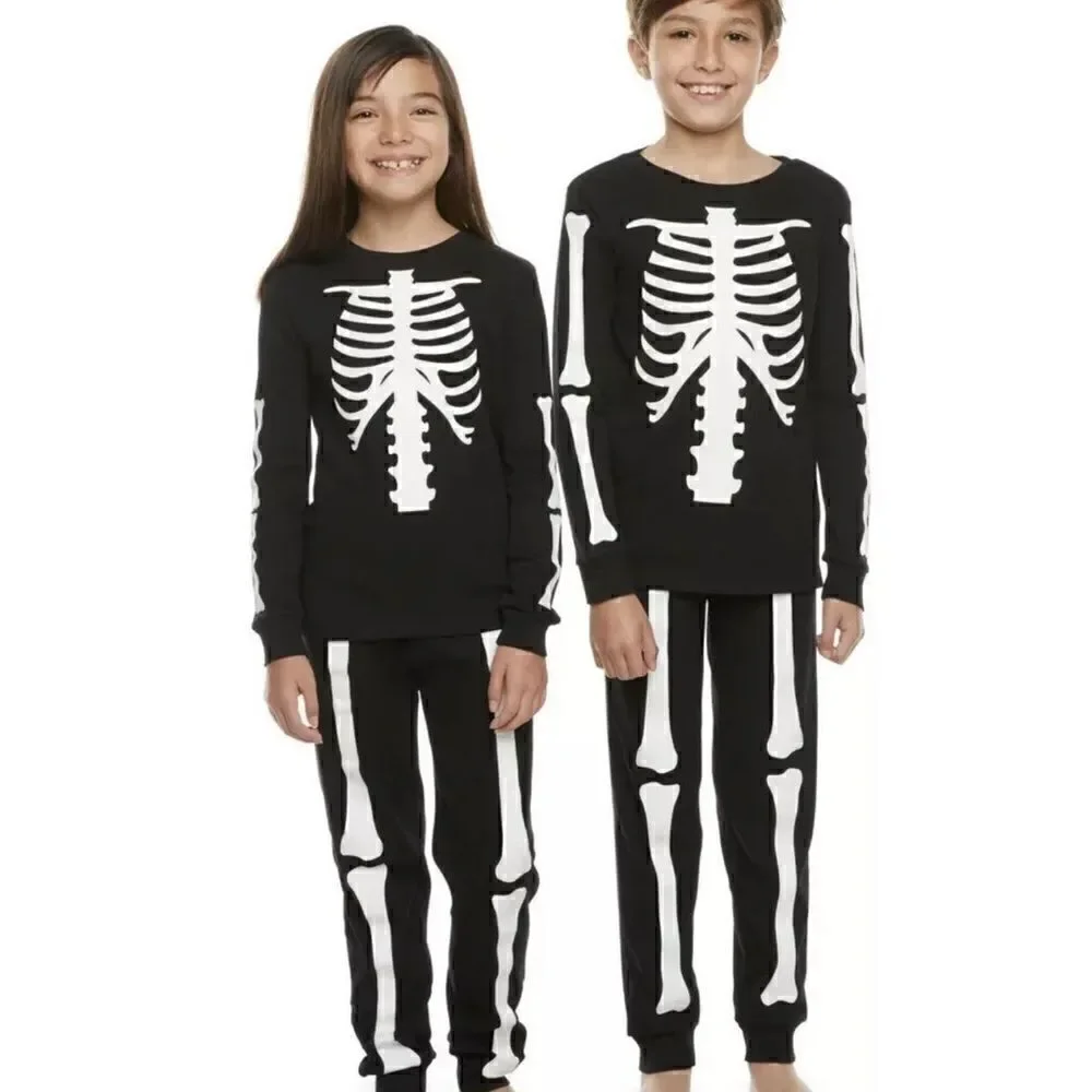 Kids unisex Skeleton Pajamas, Size 10 Snug Fit And Cozy New With Tags And Glows